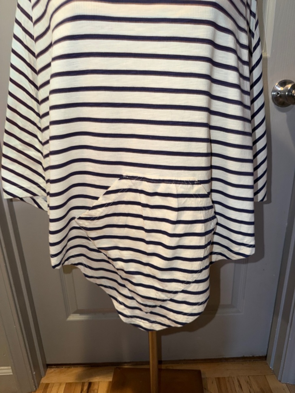 Rock Flower Paper Poncho O/S - Picture 2 of 9